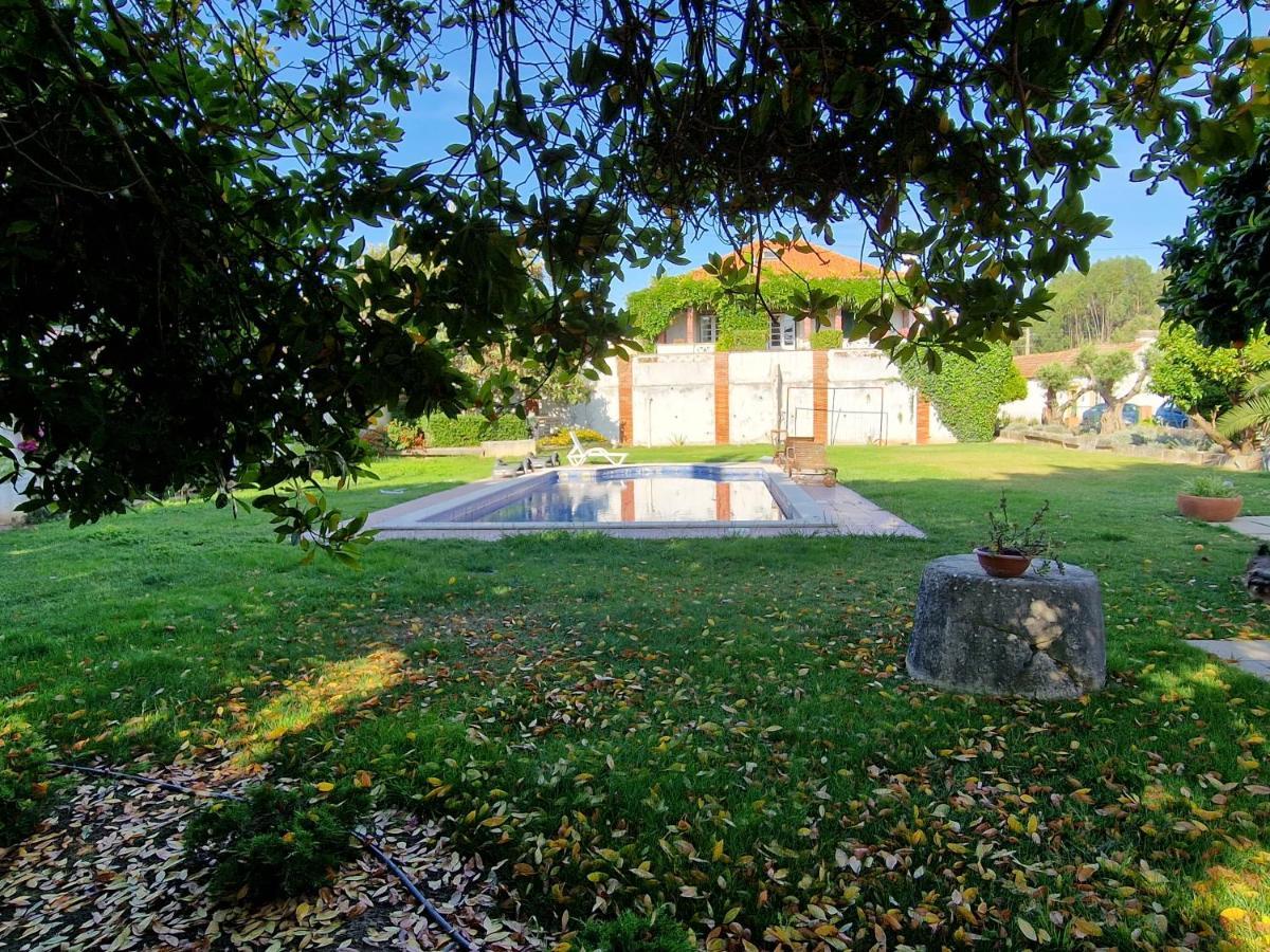 Casa Nikana Turcifal Extérieur photo