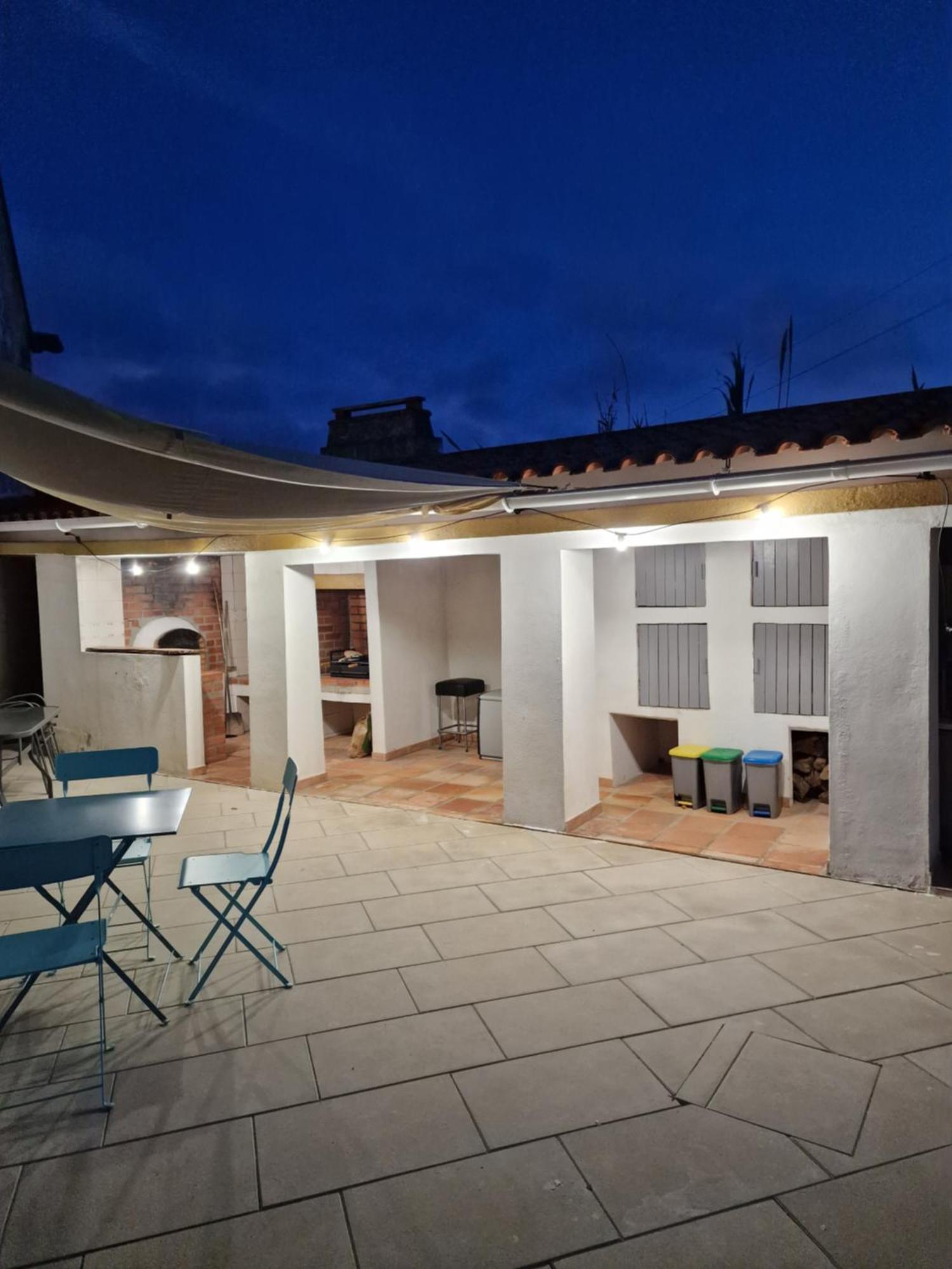 Casa Nikana Turcifal Extérieur photo